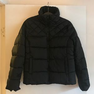 Old Navy Puffer Jacket-reposhing b/c it’s too small for my arms. Great condition